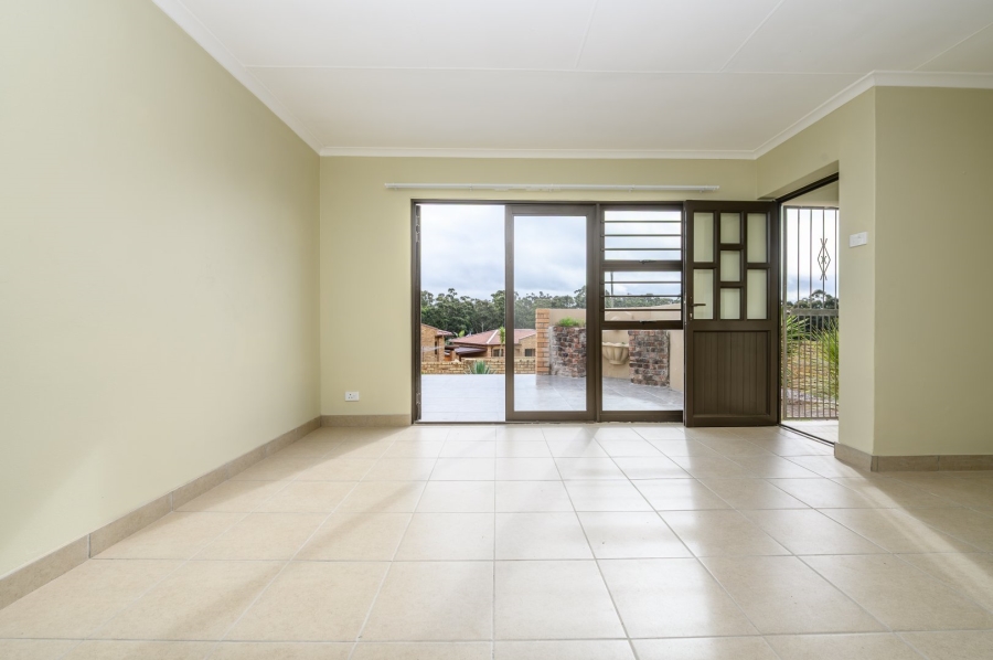 3 Bedroom Property for Sale in Glenroy Park Eastern Cape